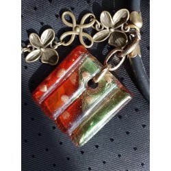 Открытое колье, основа проволока с памятью, японский лэмпворк, коралл