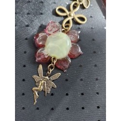 Открытое колье, основа проволока с памятью, японский лэмпворк, коралл